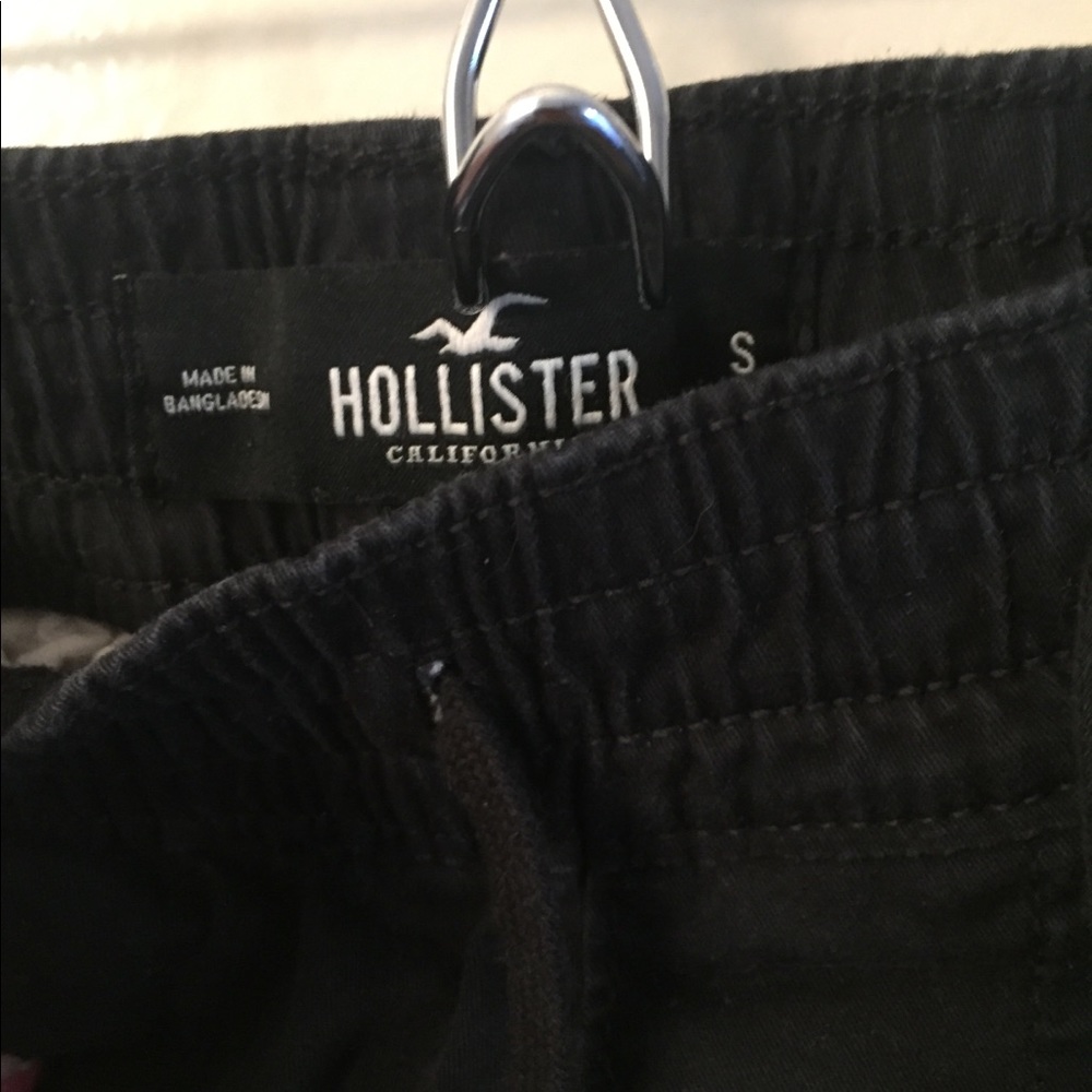 Hollister joggers
